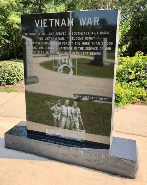 BALDWIN COUNTY VIETNAM WAR MEMORIAL FRONT