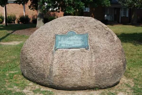 AURORA SUPREME SACRIFICE WAR MEMORIAL