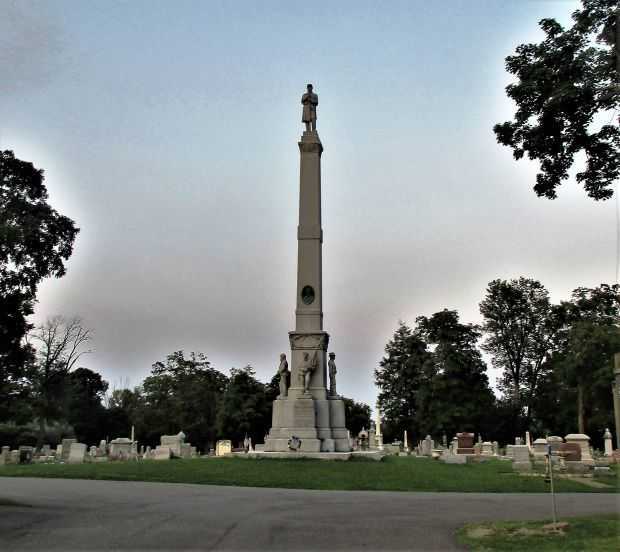 GREENFIELD AND VICINITY CIVIL WAR MEMORIAL