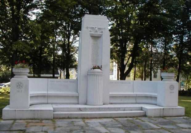 SOUTHBRIDGE WORLD WAR I MEMORIAL
