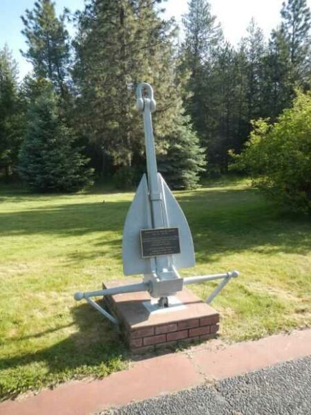 FARRAGUT NAVAL TRAINING STATION MEMORIAL ANCHOR