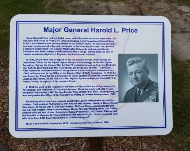MAJOR GENERAL HAROLD L. PRICE MEMORIAL PLAQUE