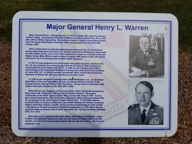 MAJOR GENERAL HENRY L. WARREN MEMORIAL PLAQUE