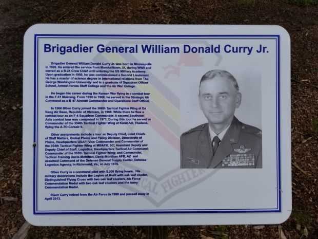 BRIGADIER GENERAL WILLIAM DONALD CURRY JR. MEMORIAL PLAQUE