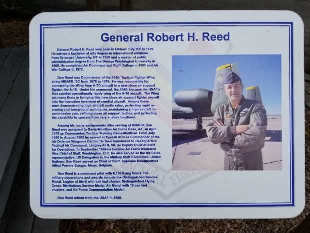 GENERAL ROBERT H. REED WAR MEMORIAL PLAQUE