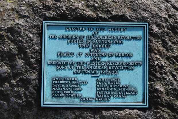 BURTON SOLDIERS OF THE AMERICAN REVOLUTION WAR MEMORIAL PLAQUE