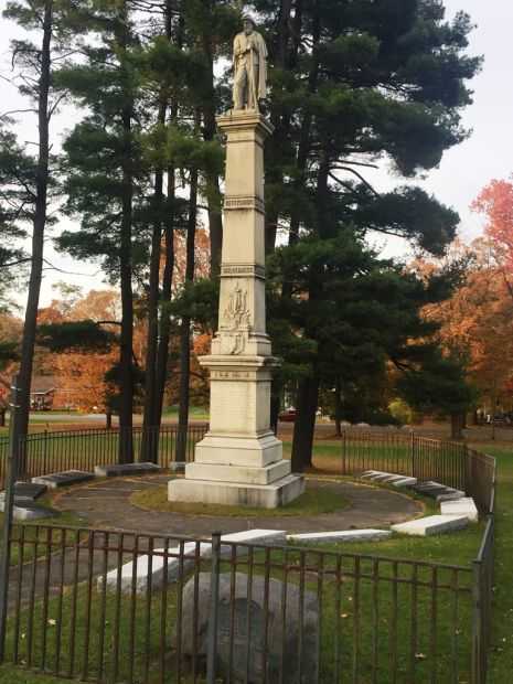 CROWN POINT CIVIL WAR MEMORIAL