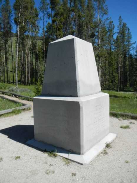 BIG HOLE NATIONAL BATTLEFIELD MEMORIAL