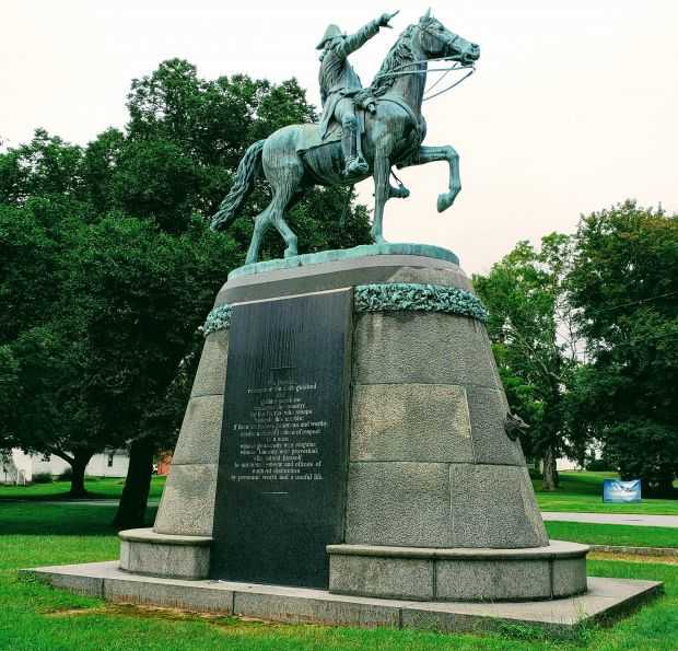 ISRAEL PUTNAM, ESQ. MONUMENT