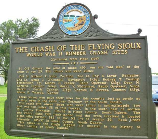 THE CRASH OF THE FLYING SIOUX MEMORIAL MARKER BACK
