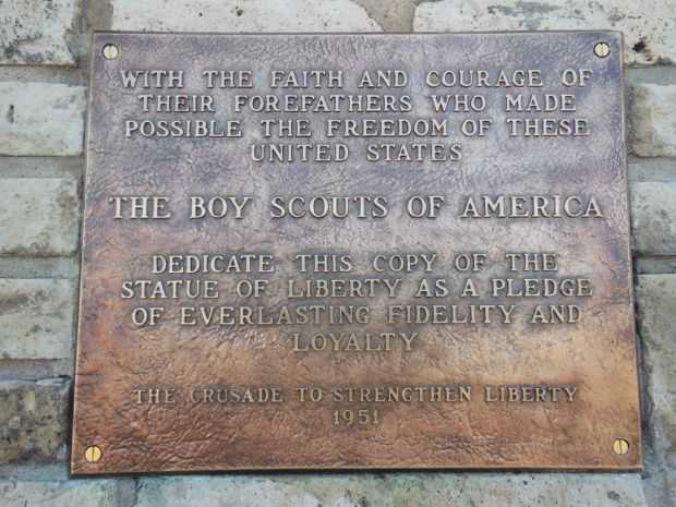 NORTH PLATTE STATUE OF LIBERTY REPLICA MEMORIAL PLAQUE