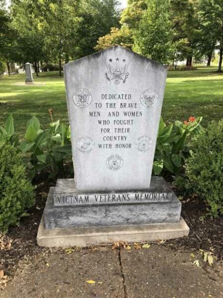 WASHINGTON, MO VIETNAM VETERANS MEMORIAL