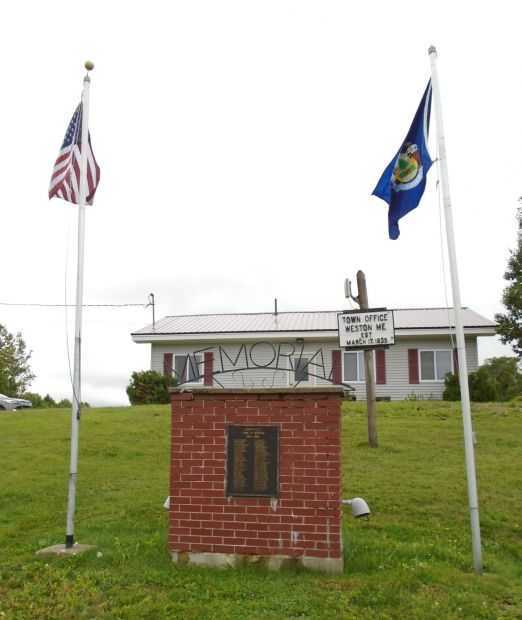 TOWN OF WESTON HONOR ROLL MEMORIAL
