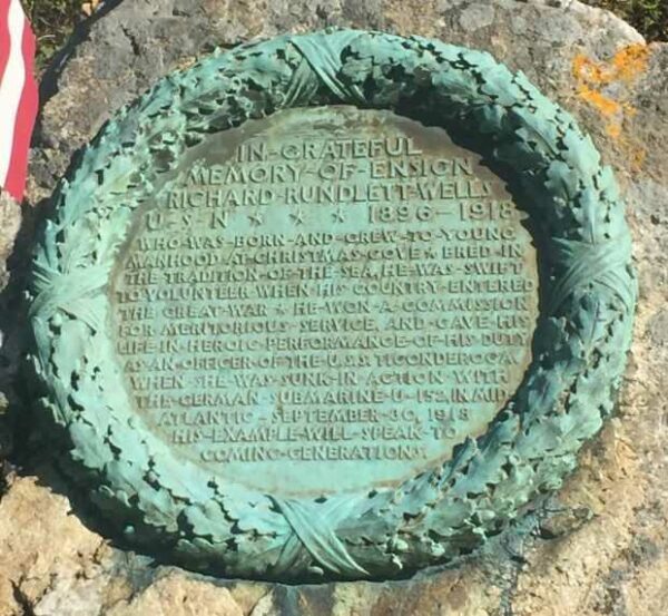 IN GRATEFUL MEMORY OF ENSIGN RICHARD RUNDLETT WELLS MEMORIAL  PLAQUE