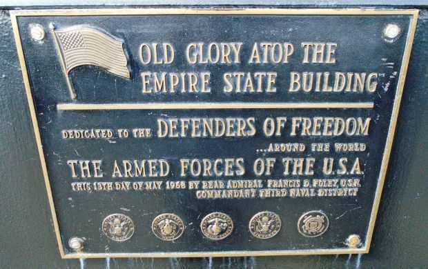 OLD GLORY ATOP THE EMPIRE STATE BUILDING MEMORIAL PLAQUE
