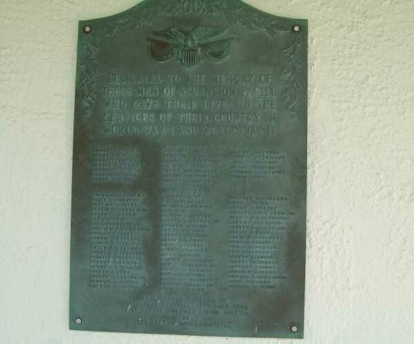 ASCENSION PARISH WORLD WAR I AND WORLD WAR II MEMORIAL PLAQUE