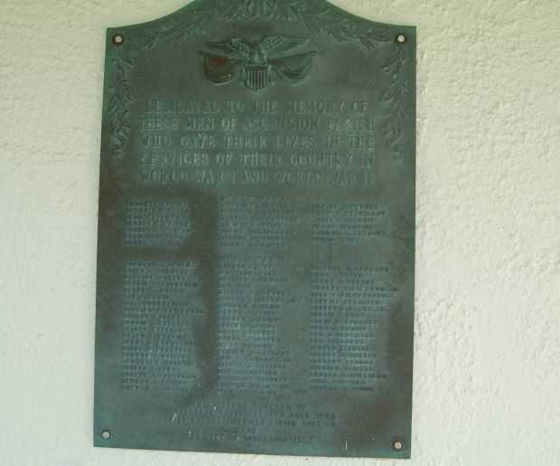 ASCENSION PARISH WORLD WAR I AND WORLD WAR II MEMORIAL PLAQUE