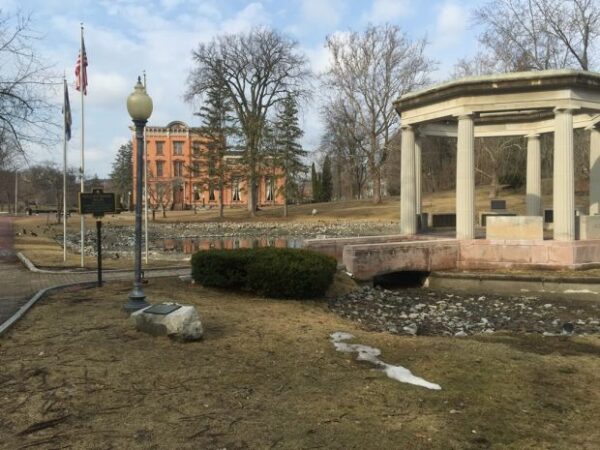 WORLD WAR MEMORIAL PAVILION