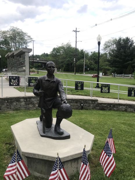 JOHNNY RO VETERANS MEMORIAL PARK STATUE