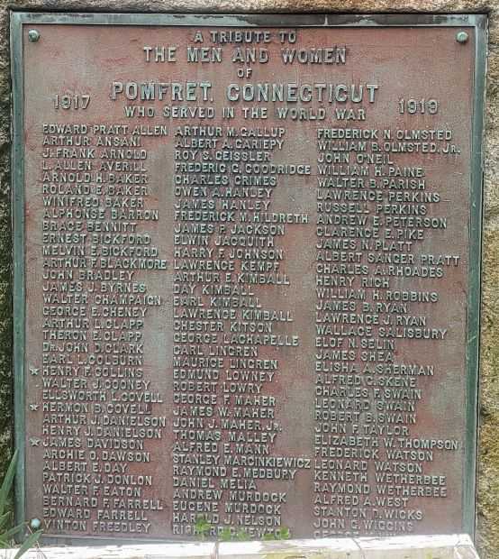 POMFRET, CONNECTICUT WORLD WAR MEMORIAL PLAQUE