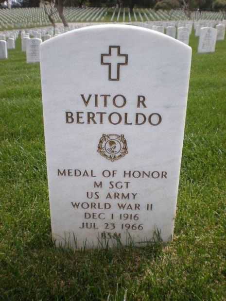 VITO R BERTOLDO MEDAL OF HONOR WAR MEMORIAL GRAVE STONE