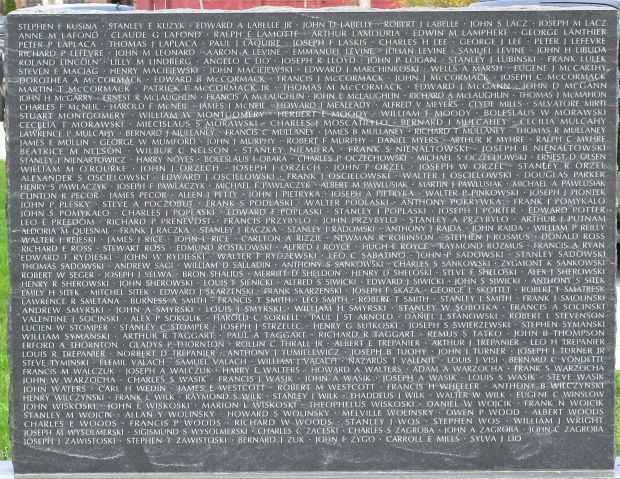 TOWN OF WEST RUTLAND WWII MEMORIAL STONE B