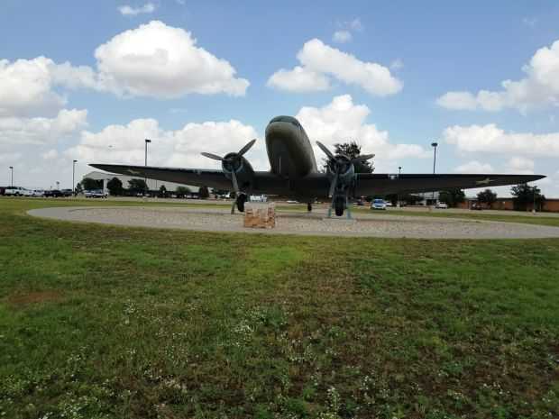 DOUGLAS DC-3/C-47/R4D-6S WAR MEMORIAL AIRCRAFT