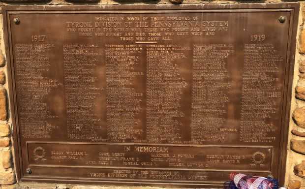 TYRONE DIVISION EMPLOYES OF THE PENNSYLVANIA DIVISION WORLD WAR MEMORIAL PLAQUE