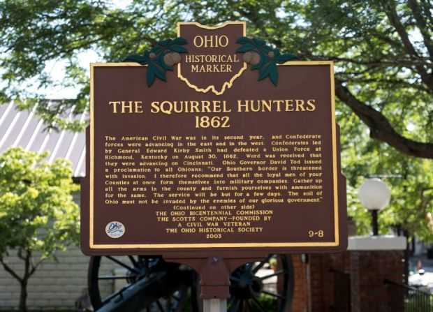 THE SQUIRREL HUNTERS WAR MEMORIAL MARKER FRONT