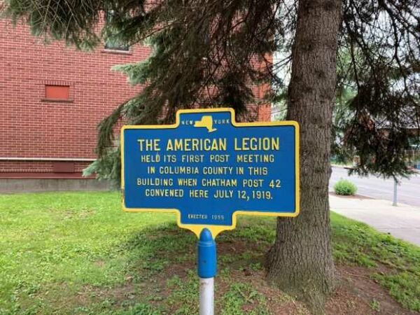 THE AMERICAN LEGION MEMORIAL MARKER