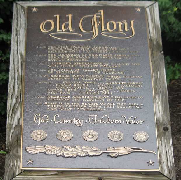 OAKLAND OLD GLORY MEMORIAL PLAQUE
