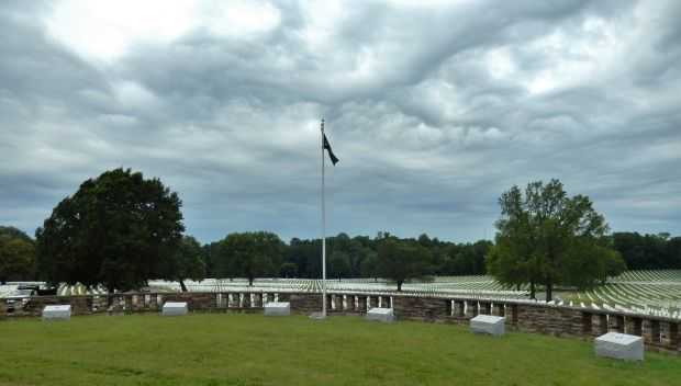 U.S. MARINE DIVISIONS (FMF) WORLD WAR II MEMORIAL