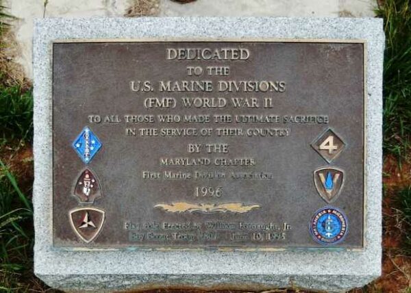 U.S. MARINE DIVISIONS (FMF) WORLD WAR II MEMORIAL  PLAQUE