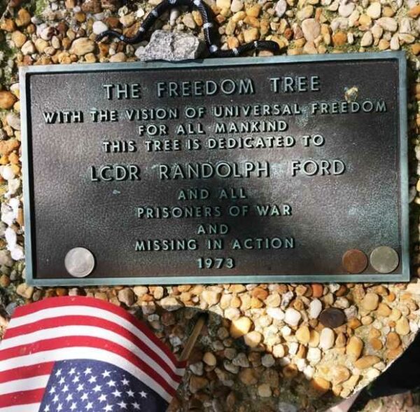 THE FREEDOM TREE LCDR RANDOLPH FORD WAR MEMORIAL PLAQUE