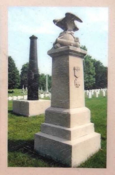 CROWN HILL CEMETERY GRAND ARMY OF THE REPUBLIC UNKNOWN DEAD MEMORIAL