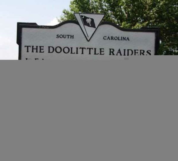 THE DOOLITTLE RAIDERS WAR MEMORIAL MARKER