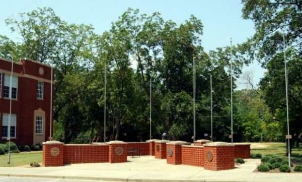 BROOKLAND CAYCE SCHOOLS WORLD WAR II MONUMENT & MEMORIAL