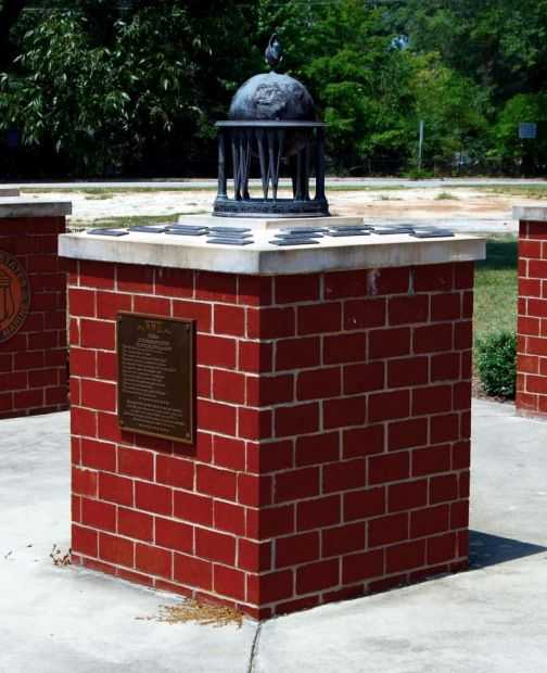 BROOKLAND CAYCE SCHOOLS WORLD WAR II MONUMENT & MEMORIAL STONE BLOCK
