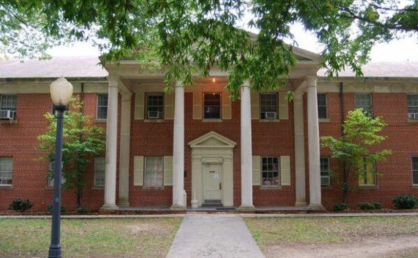 DAVISON MCDOWELL DOUGLAS WAR MEMORIAL BUILDING
