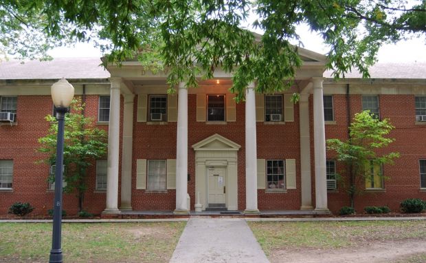 DAVISON MCDOWELL DOUGLAS WAR MEMORIAL BUILDING