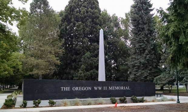 THE OREGON WW II MEMORIAL FRONT
