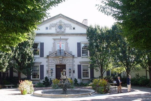 GROSSE POINTE WORLD WAR II MEMORIAL BUILDING
