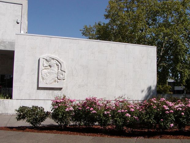 SALEM, OREGON WORLD WAR I MEMORIAL SCULPTURE
