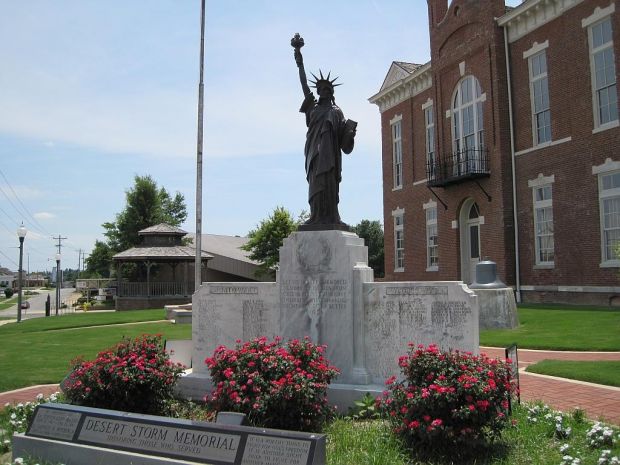 PARAGOULD WAR MEMORIAL