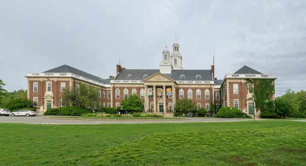 NEWTON CITY HALL AND WAR MEMORIAL BUILDING