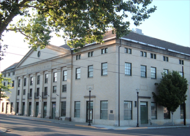 THE DALLES CIVIC AUDITORIUM WAR MEMORIAL