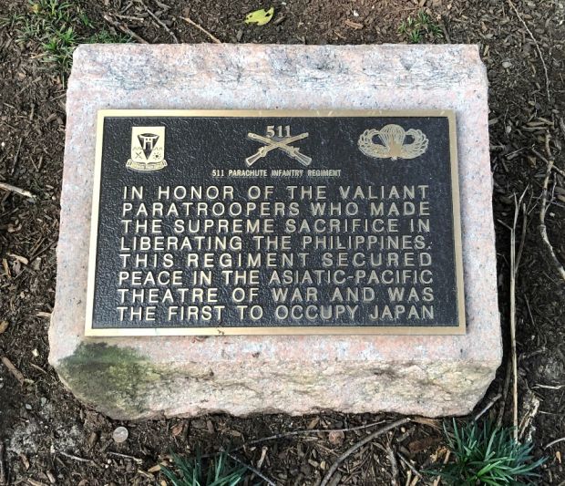 511 PARACHUTE INFANTRY REGIMENT WAR MEMORIAL PLAQUE