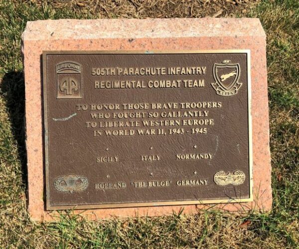505TH PARACHUTE INFANTRY REGIMENTAL COMBAT TEAM MEMORIAL PLAQUE