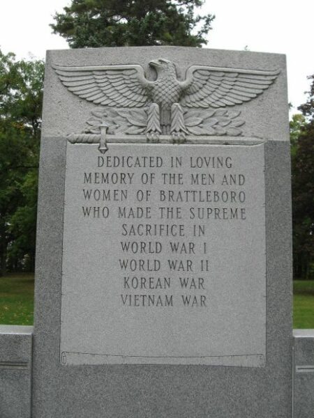 BRATTLEBORO WAR VETERANS MEMORIAL DEDICATION STONE