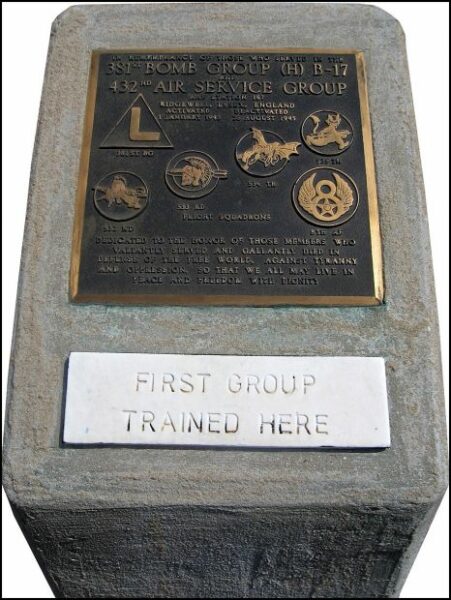 381ST BOMB GROUP (H) B17 WAR MEMORIAL